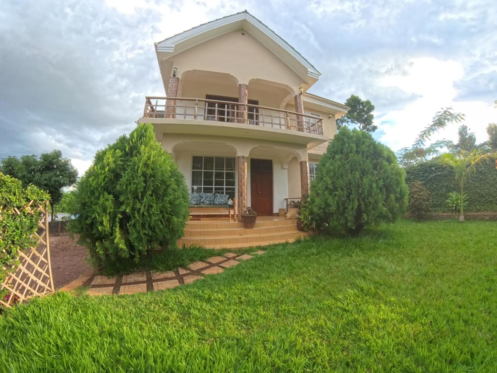Kilimanjaro Accommodation Msaranga 外观 照片